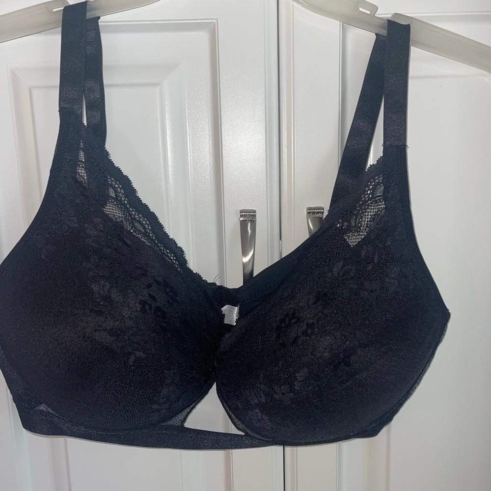 I Lumie Black Lace Wireless Padded Bra 40DD